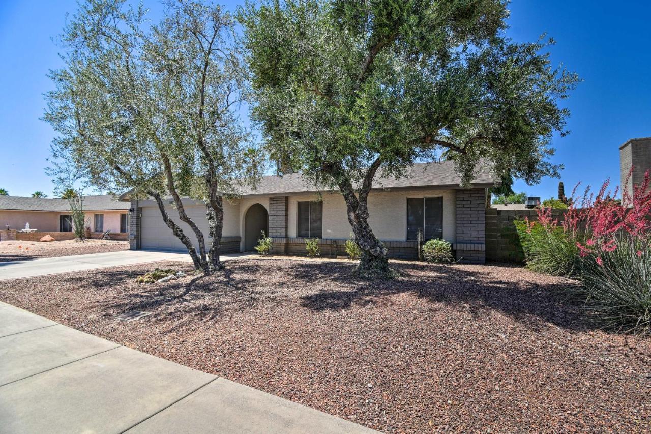 Modern Scottsdale Getaway With Pool And Putting Green! Holiday home *