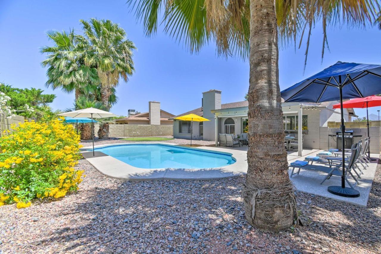 Modern Scottsdale Getaway With Pool And Putting Green! Phoenix